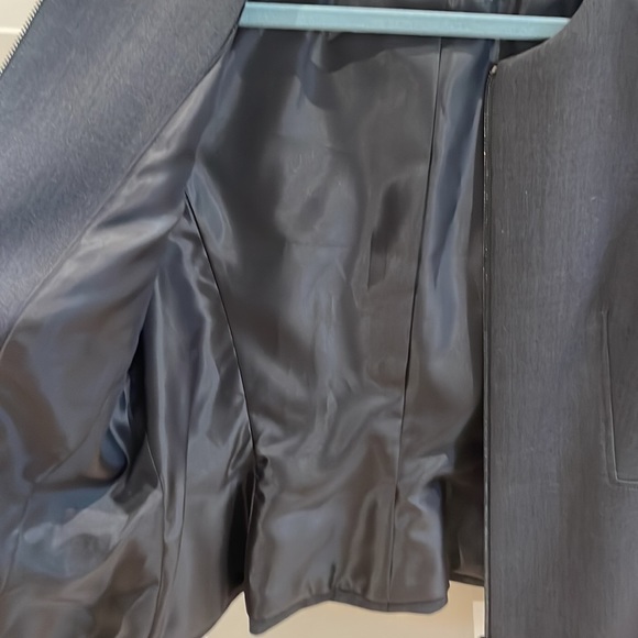 Calvin Klein blazer with leather detail and front zipper - Picture 7 of 9